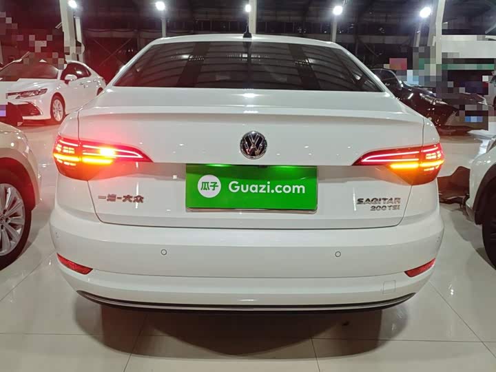 Фото 6 - Volkswagen Sagitar L