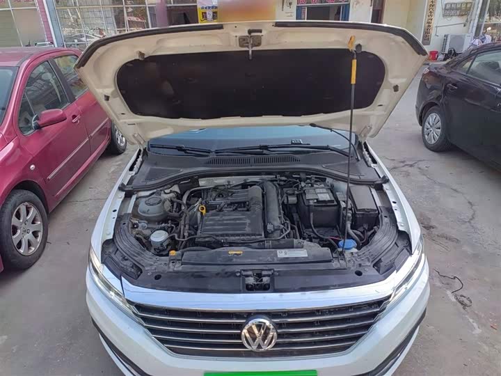 Фото 10 - Volkswagen Lavida