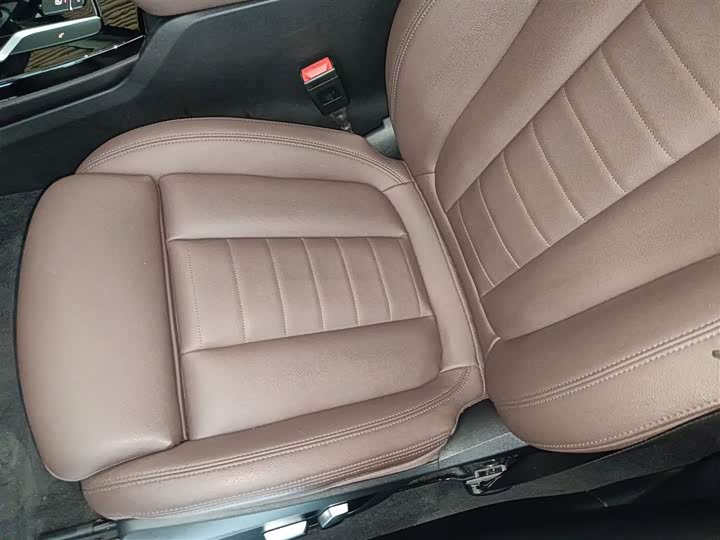 Фото 8 - BMW iX3