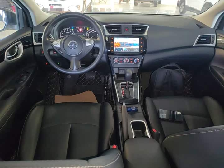 Фото 10 - Nissan Sylphy