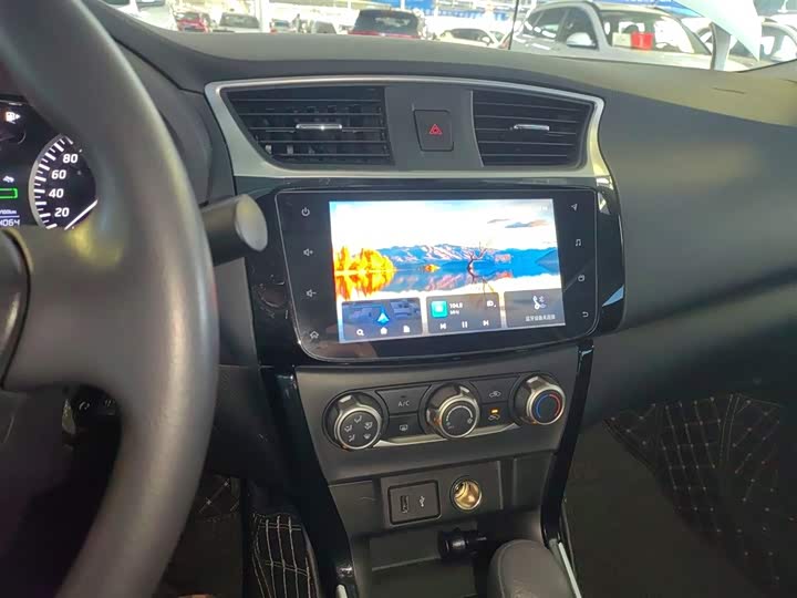 Фото 13 - Nissan Sylphy