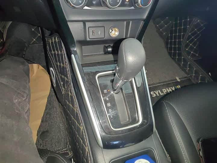 Фото 14 - Nissan Sylphy