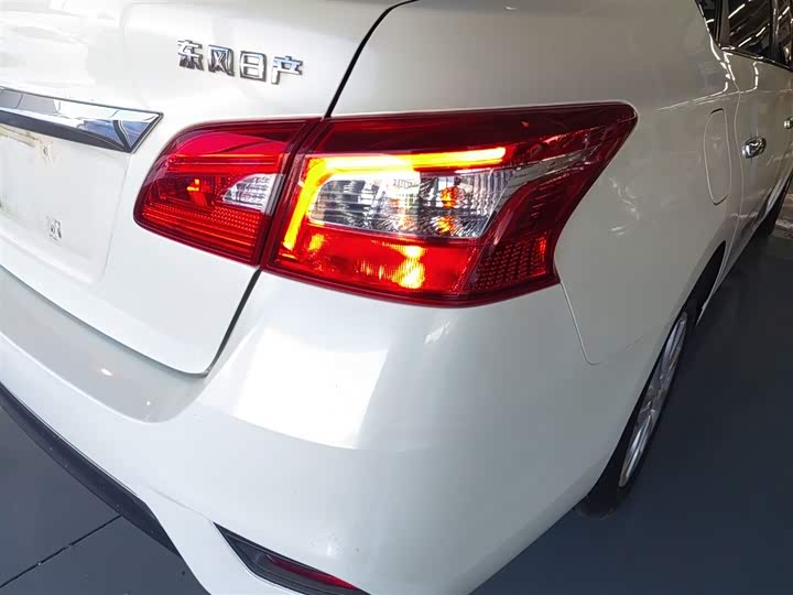 Фото 8 - Nissan Sylphy