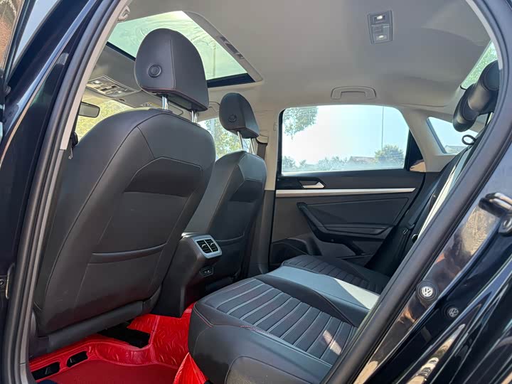 Фото 10 - Volkswagen Lavida