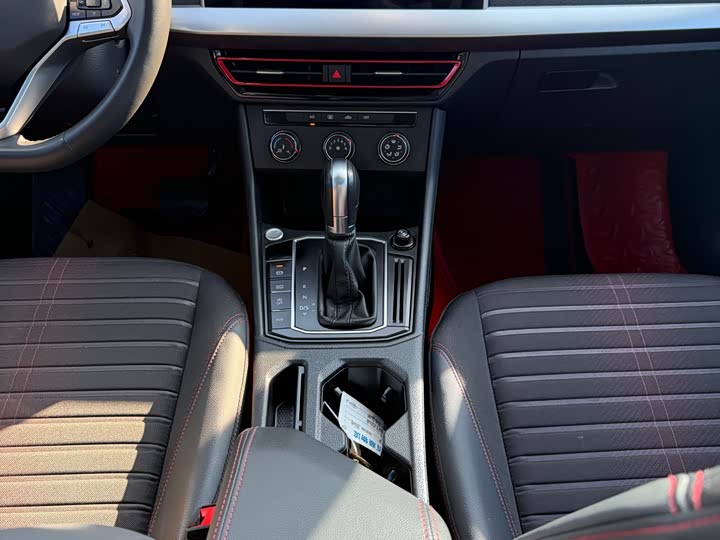 Фото 12 - Volkswagen Lavida