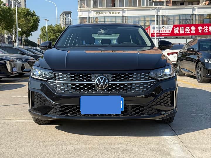 Фото 2 - Volkswagen Lavida