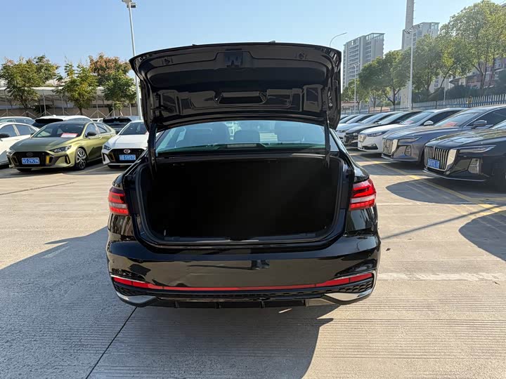 Фото 8 - Volkswagen Lavida