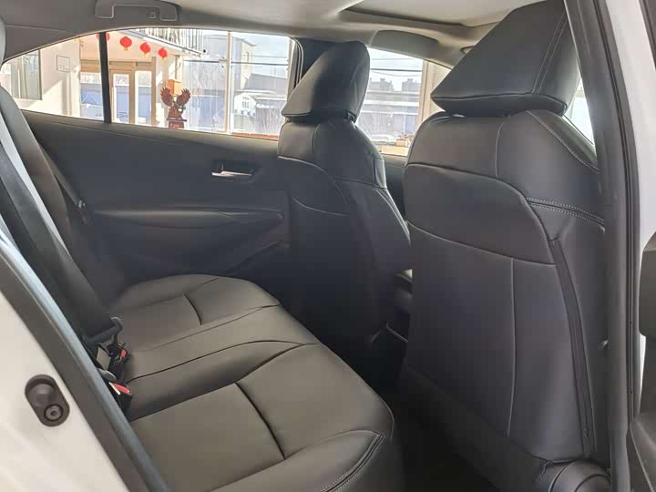 Фото 19 - Toyota Corolla