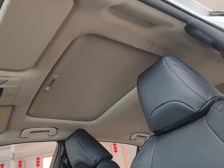 Фото 21 - Toyota Corolla