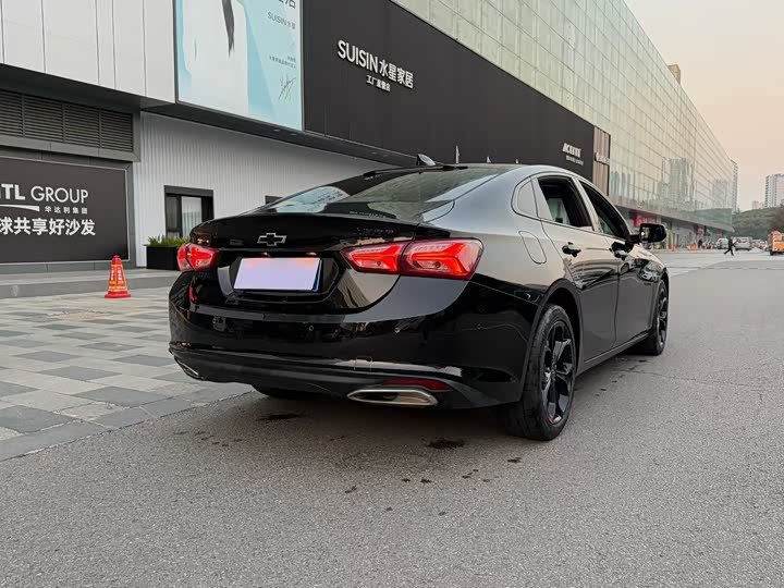 Фото 4 - Chevrolet Malibu XL