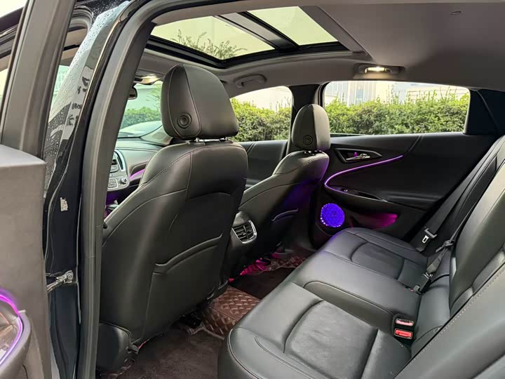 Фото 8 - Chevrolet Malibu XL