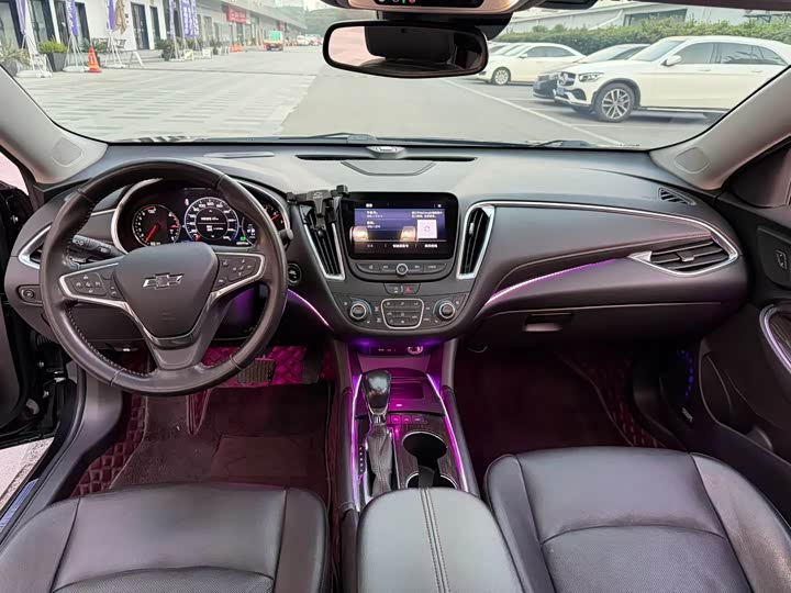 Фото 9 - Chevrolet Malibu XL