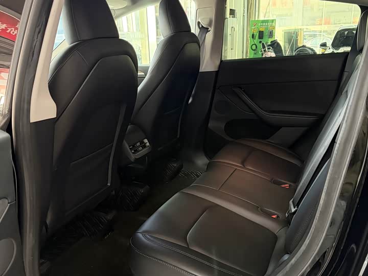 Фото 6 - Tesla Model Y