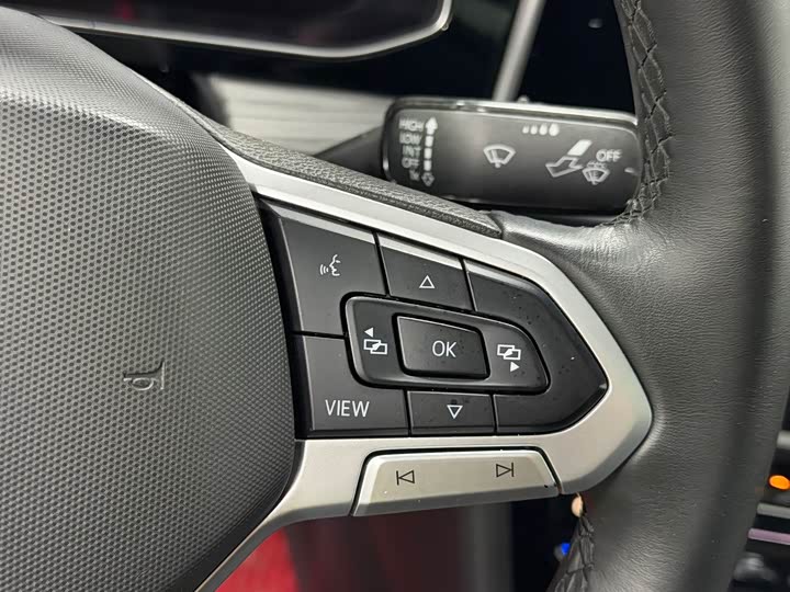 Фото 13 - Volkswagen Sagitar L