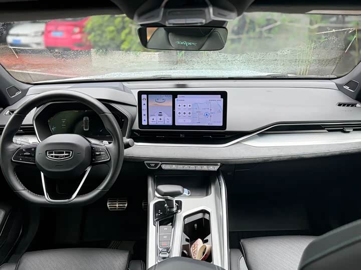 Фото 12 - Geely Preface