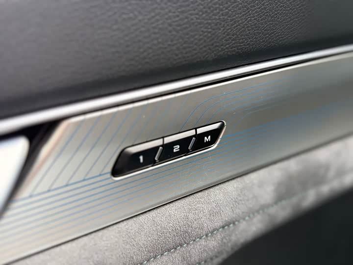 Фото 9 - Geely Preface