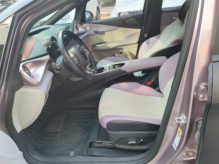 Фото 15 - BYD Dolphin