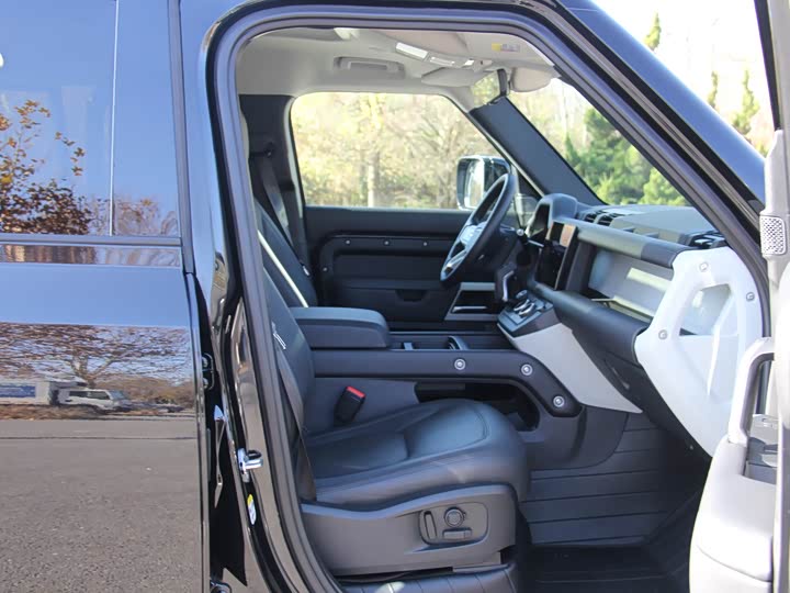 Фото 14 - Land Rover Defender