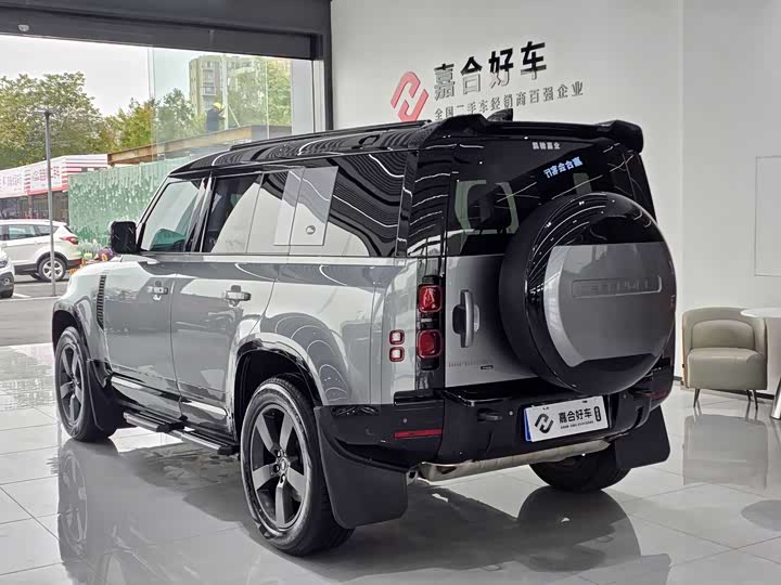 Фото 22 - Land Rover Defender