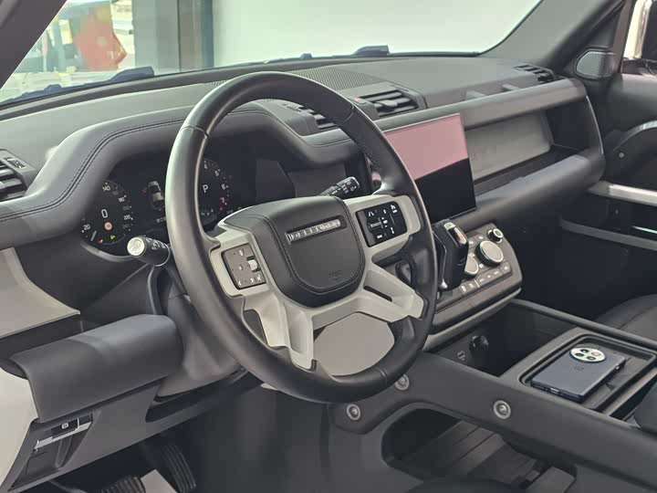 Фото 4 - Land Rover Defender