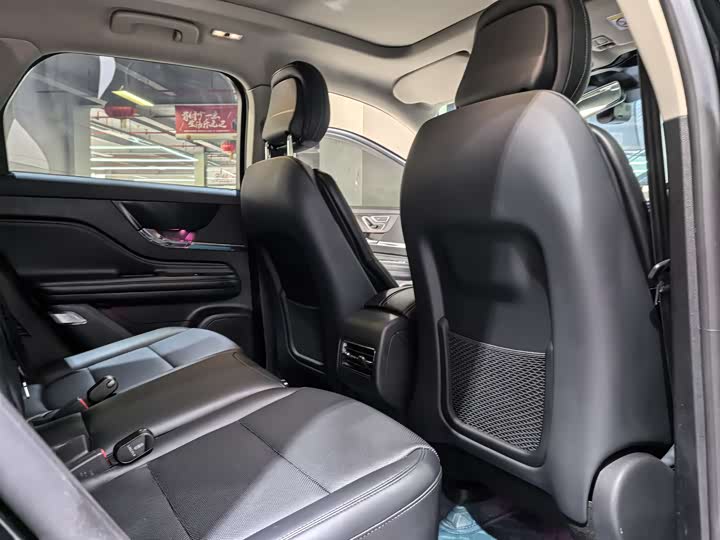 Фото 10 - Lincoln Corsair