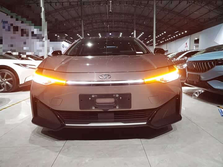 Фото 3 - Toyota bZ3