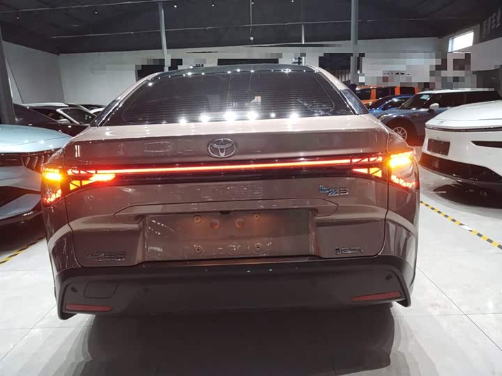 Фото 6 - Toyota bZ3