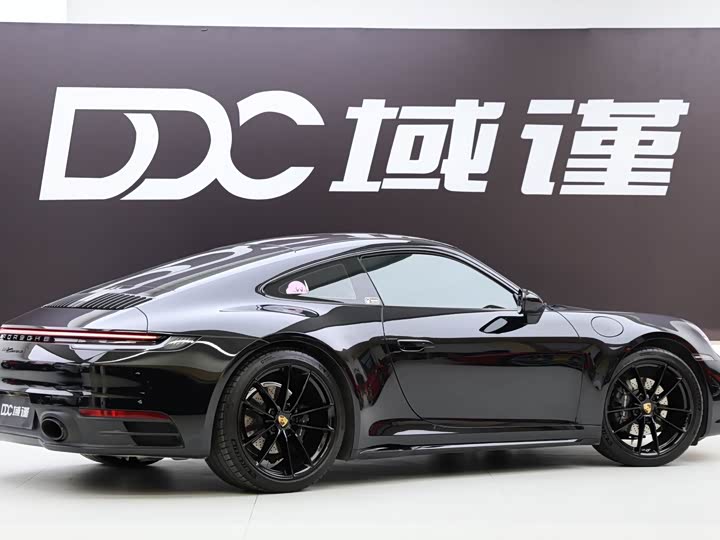 Фото 5 - Porsche 911