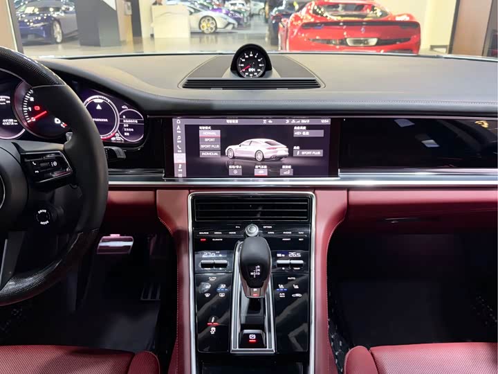 Фото 22 - Porsche Panamera