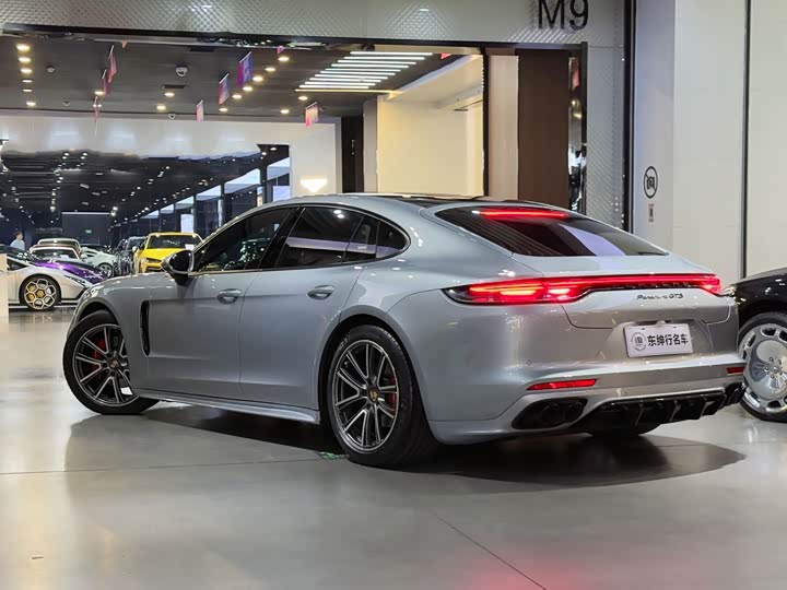 Фото 4 - Porsche Panamera