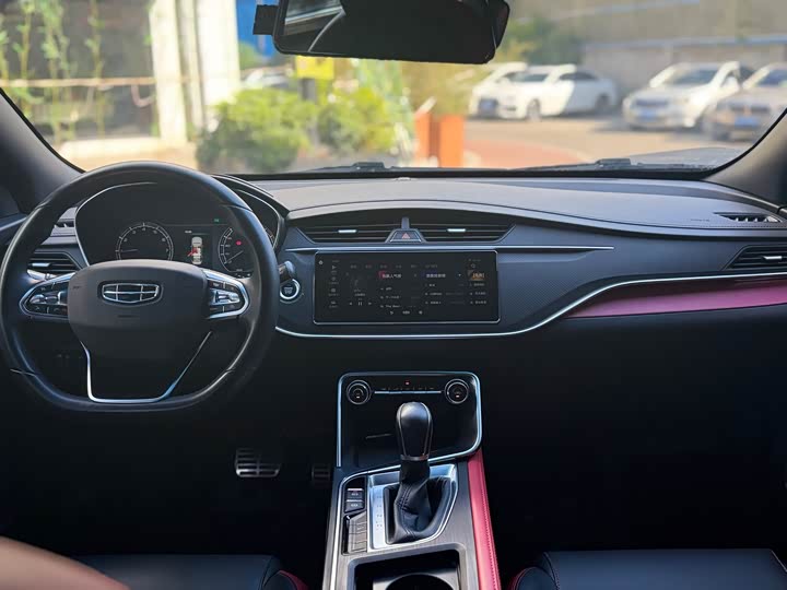 Фото 7 - Geely Binrui