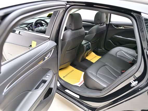 Фото 10 - Buick LaCrosse