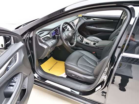 Фото 9 - Buick LaCrosse