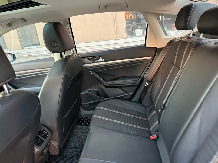 Фото 13 - Volkswagen Lavida