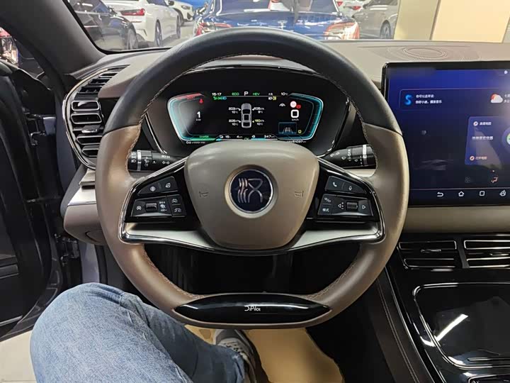 Фото 11 - BYD Han