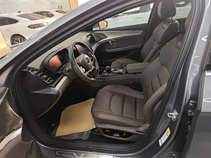 Фото 16 - BYD Han