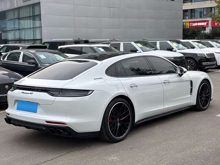 Фото 4 - Porsche Panamera