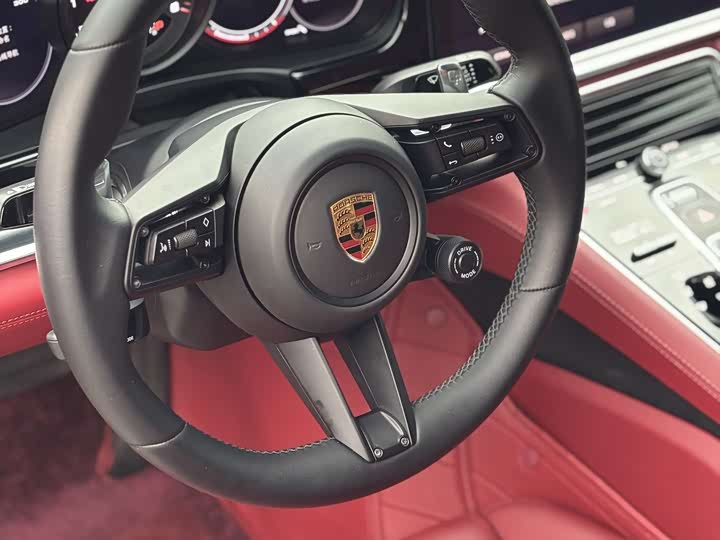 Фото 9 - Porsche Panamera