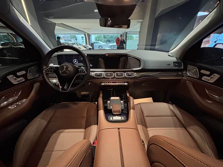 Фото 12 - Mercedes-Benz GLE-Class