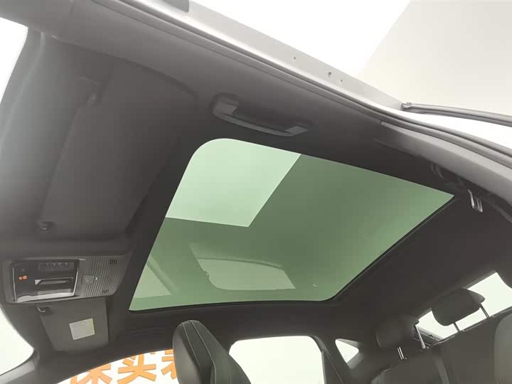 Фото 14 - Volkswagen ID.Unyx