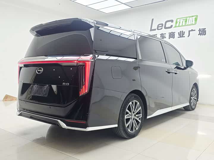 Фото 4 - GAC Trumpchi M8