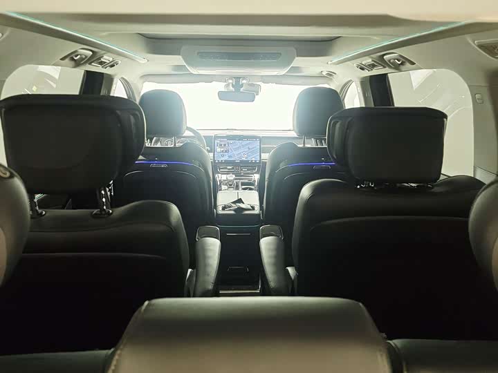 Фото 9 - GAC Trumpchi M8