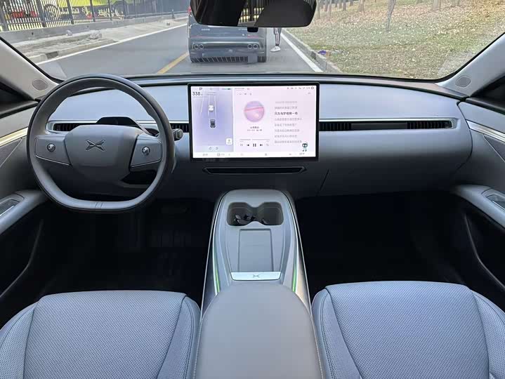 Фото 10 - XPeng Mona M03