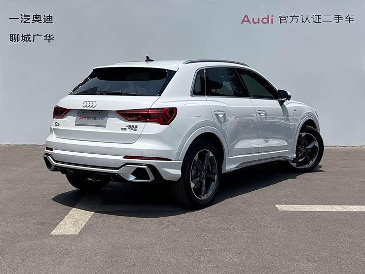 Фото 4 - Audi Q3
