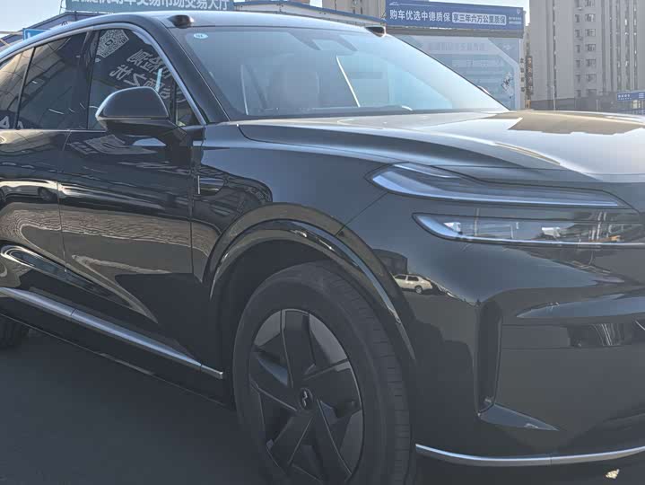 Фото 3 - Nio Onvo L90