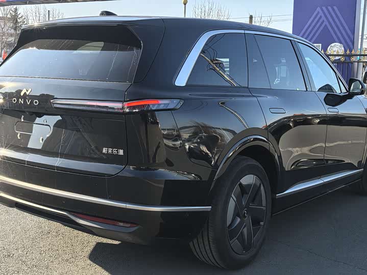 Фото 9 - Nio Onvo L90