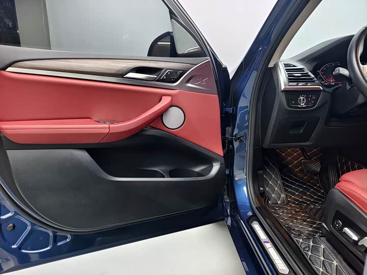 Фото 12 - BMW X3