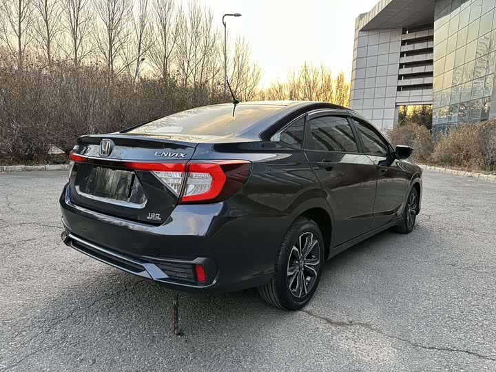 Фото 16 - Honda Envix