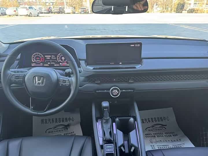 Фото 6 - Honda Accord