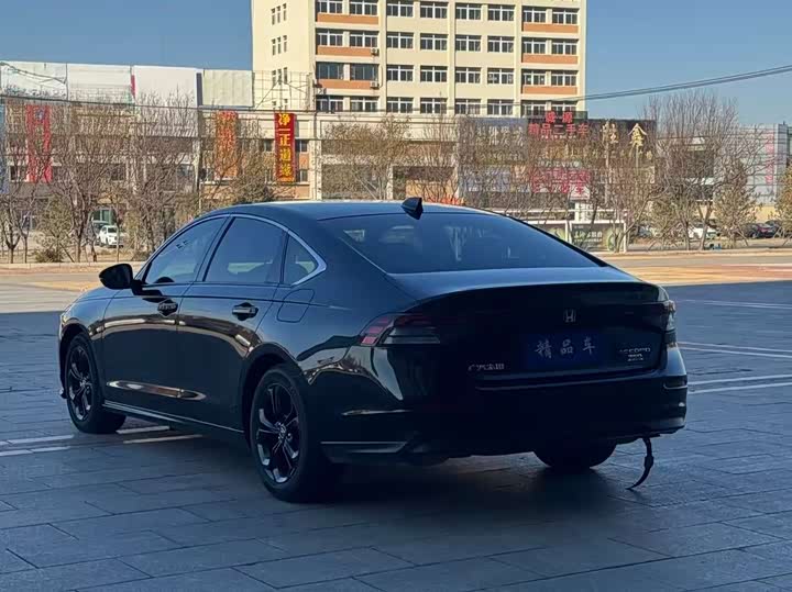 Фото 7 - Honda Accord